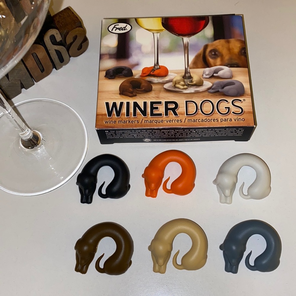 🆕FRED Fine Whine ‘Winer Dogs’ Markers - Picture 2 of 8
